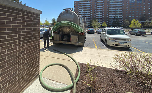 professional grease trap cleaners in chicago.