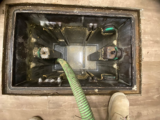 grease trap cleaning services in chicago.