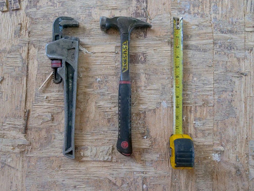 plumibng tools.