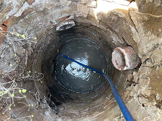 hydro jetting of a catch basin in chicago.