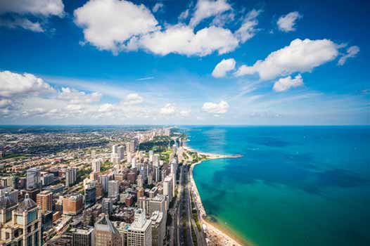 a photo of lake michigan in chicago.