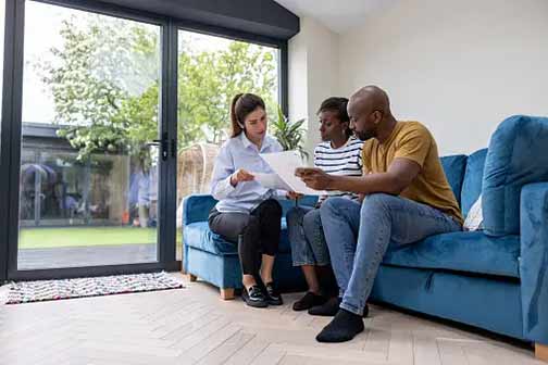 renters in chicago going over terms.