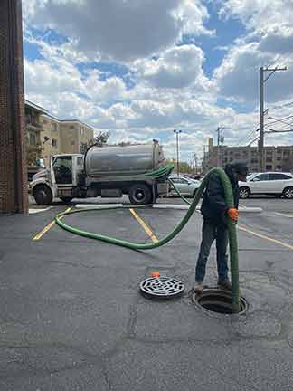 commercial storm drain pumping service chicago.