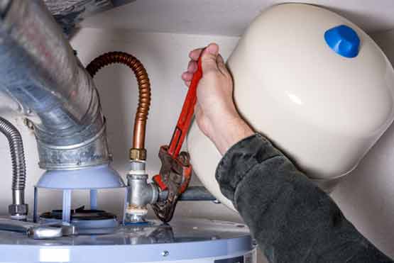 Repair or Replace? Chicago Plumbing Experts’ Guide to Fixing Faulty Water Heaters